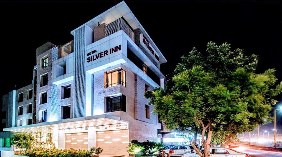 Hotel Executive Silver Inn Аурангабад Экстерьер фото