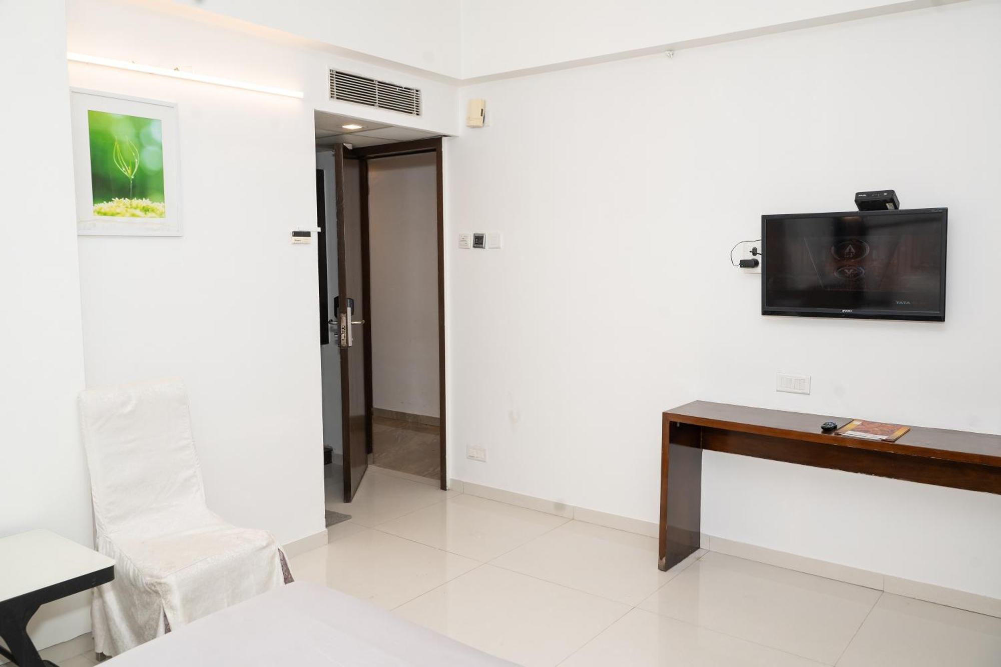 Hotel Executive Silver Inn Аурангабад Экстерьер фото