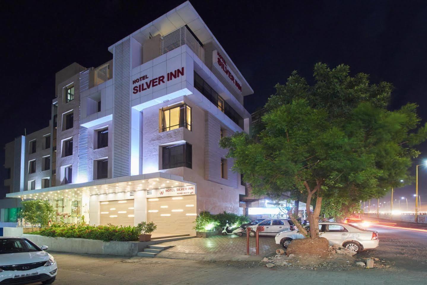 Hotel Executive Silver Inn Аурангабад Экстерьер фото